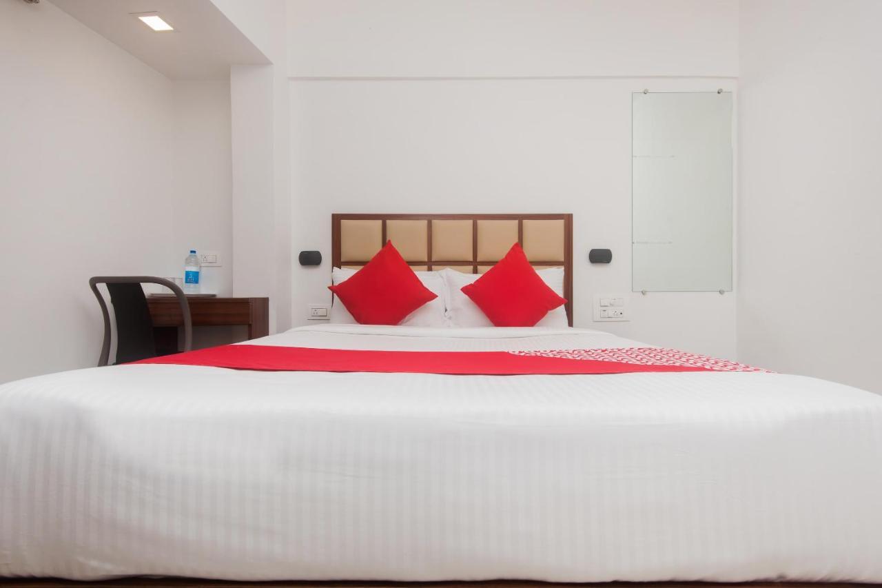 Oyo 46995 Hotel Grand Plaza Mumbai Exterior photo