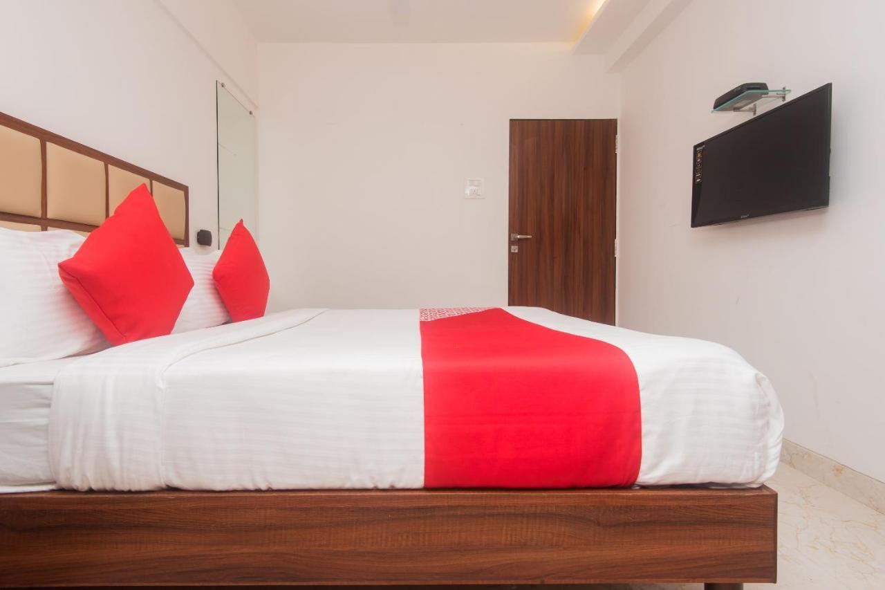 Oyo 46995 Hotel Grand Plaza Mumbai Exterior photo