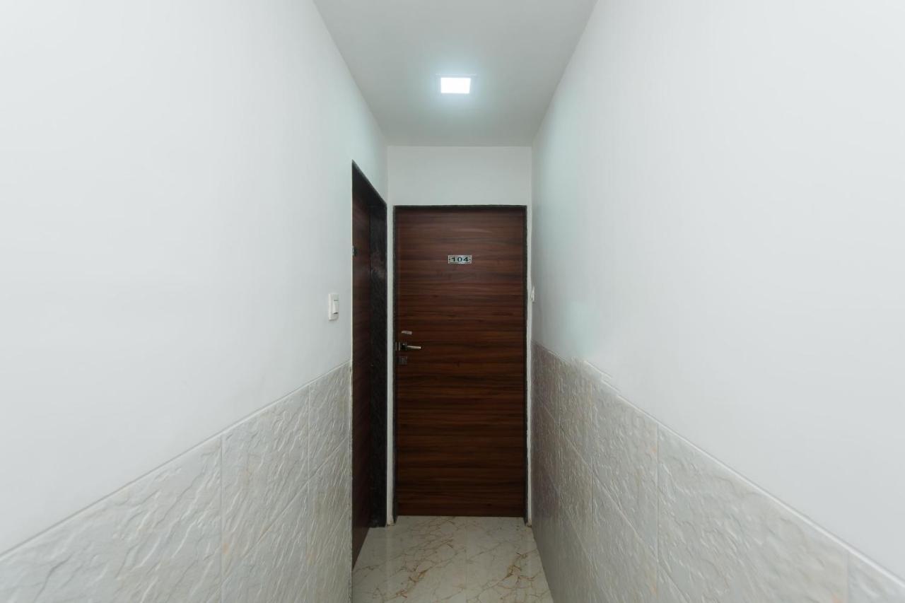 Oyo 46995 Hotel Grand Plaza Mumbai Exterior photo
